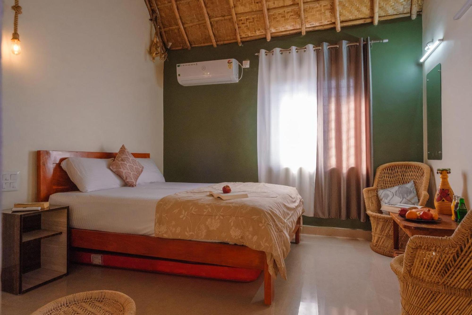 The Hideout Cottage And Restaurant Hampi Esterno foto