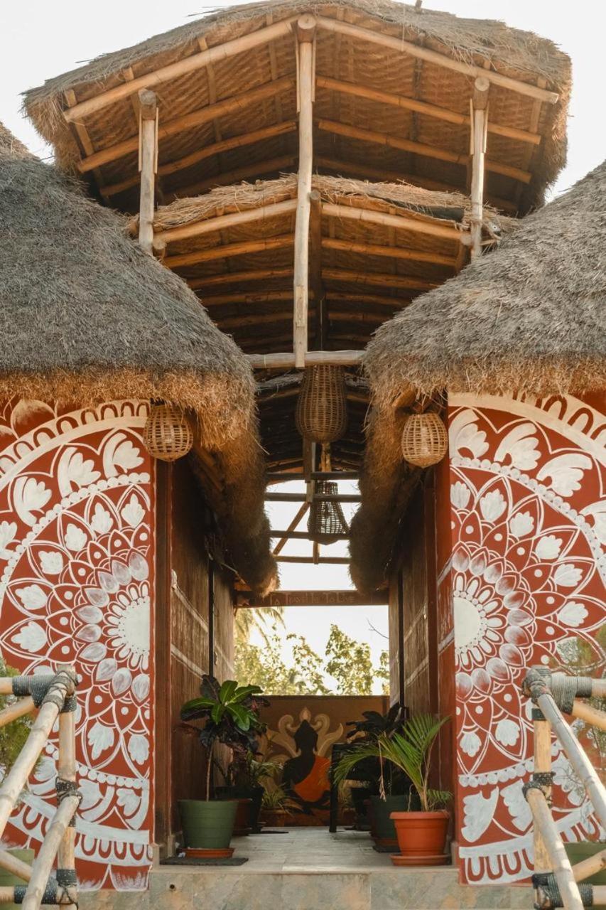 The Hideout Cottage And Restaurant Hampi Esterno foto